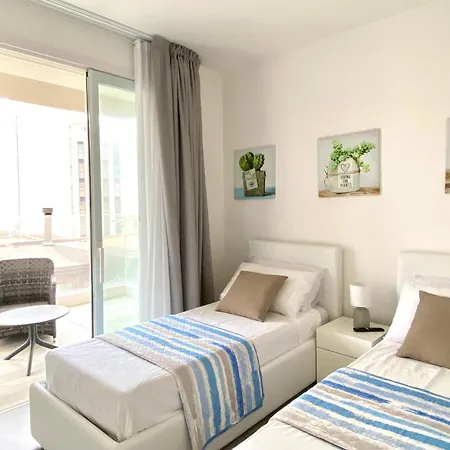 Apartman Tahiti Frontemare - - Solo Famiglie