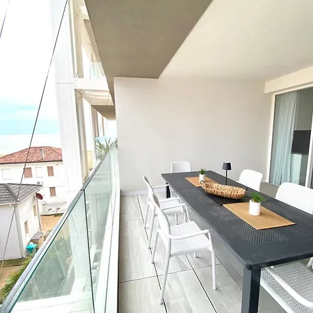 Tahiti Frontemare - - Family *