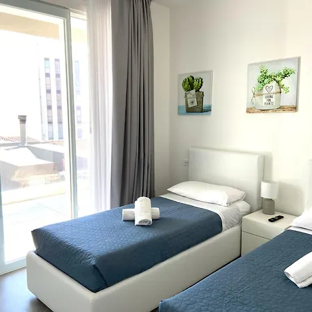 Апартаменты Tahiti Frontemare - - Family