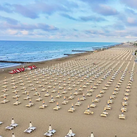 Апартаменты Tahiti Frontemare - - Family *