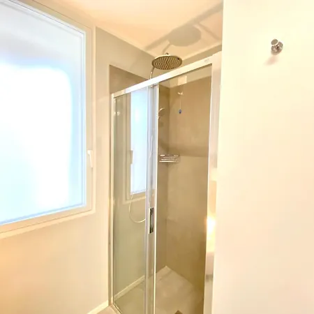 Apartament Tahiti Frontemare - - Family
